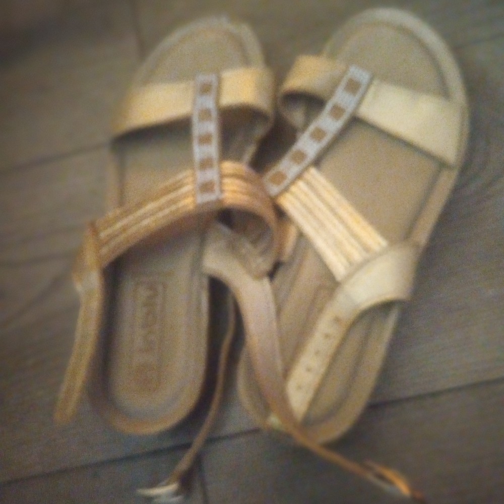 Elegant Beige Sandals with Rhinestone Accents - Picture 2 of 2